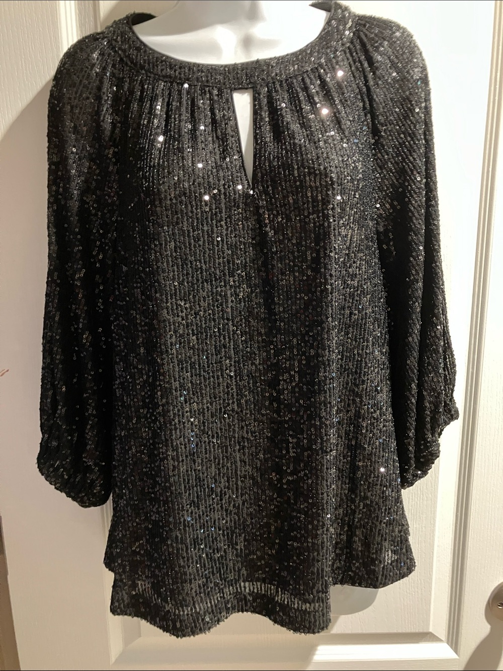 Vince Camuto Black Sequin Keyhole Pleated Blouse